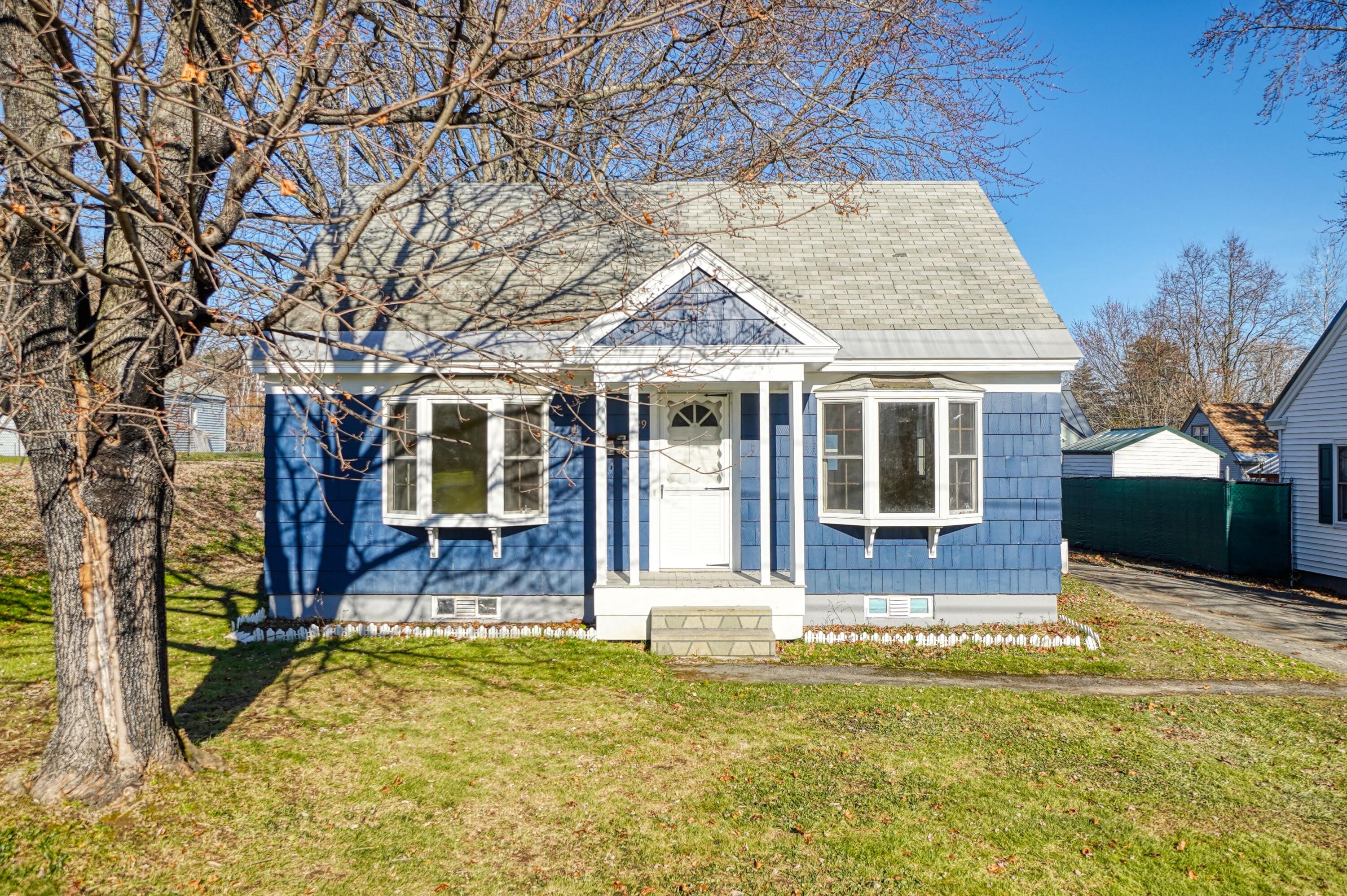29 Sterling Street Waterville ME 04901