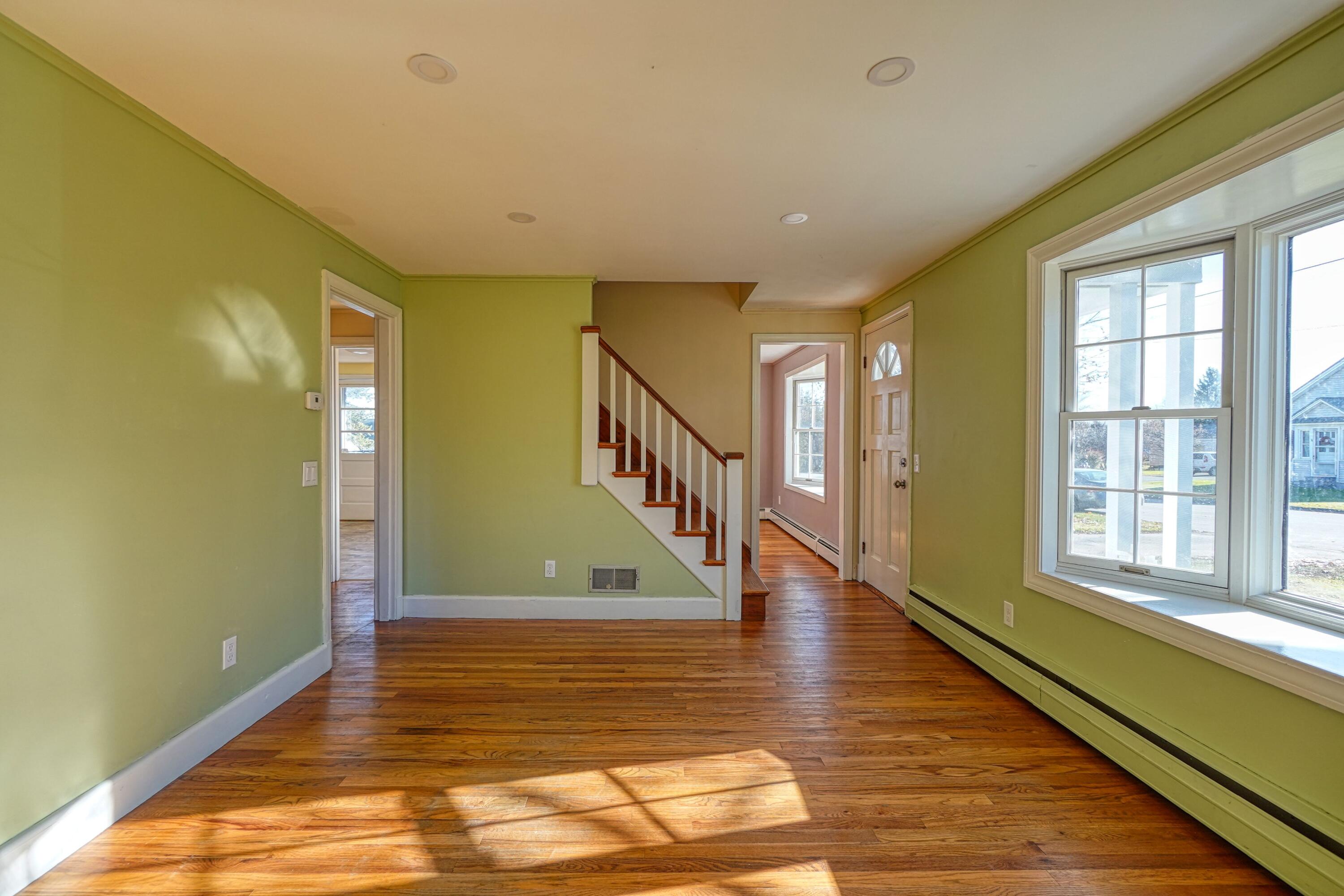 29 Sterling Street Waterville ME 04901