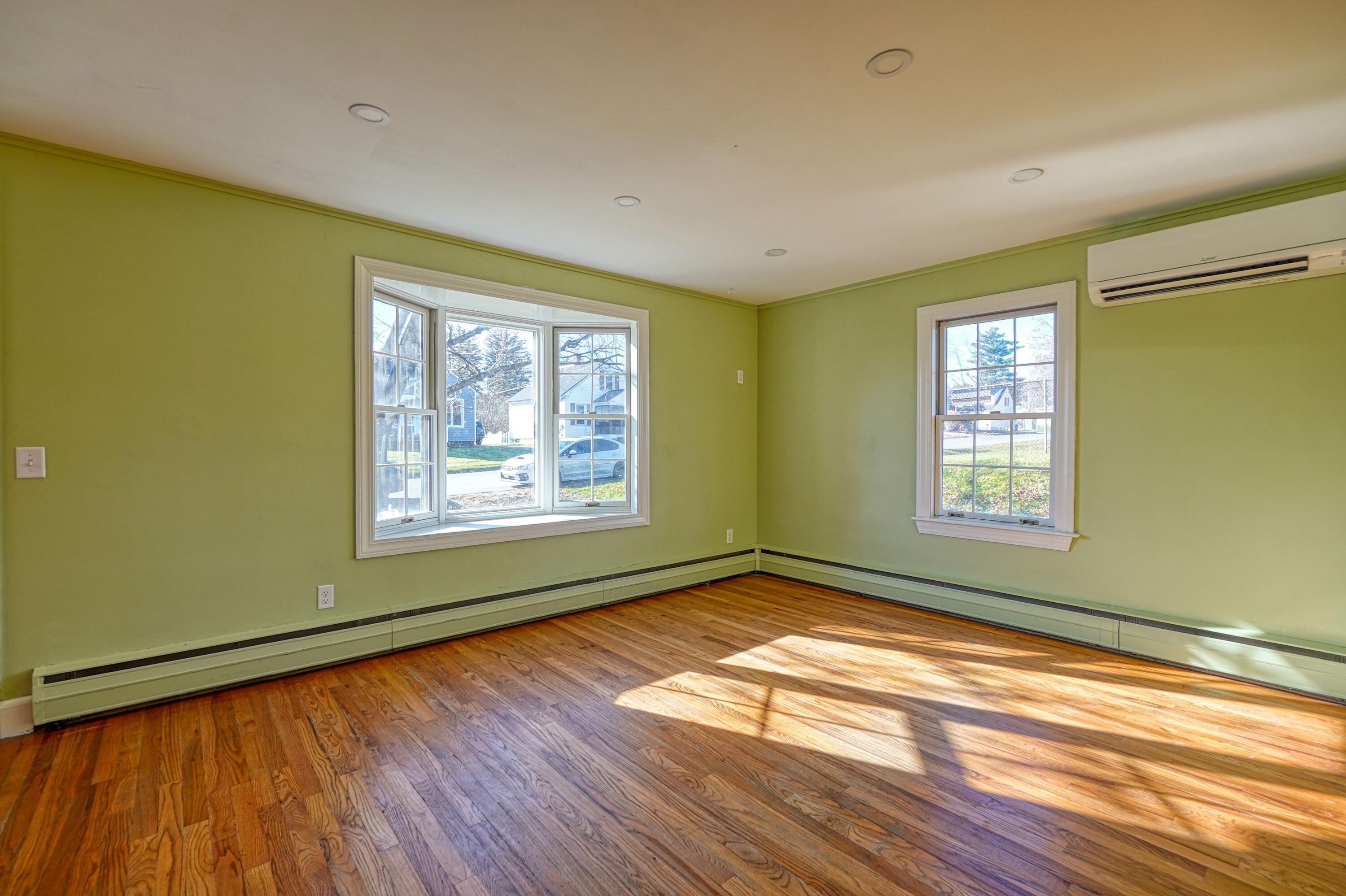 29 Sterling Street Waterville ME 04901