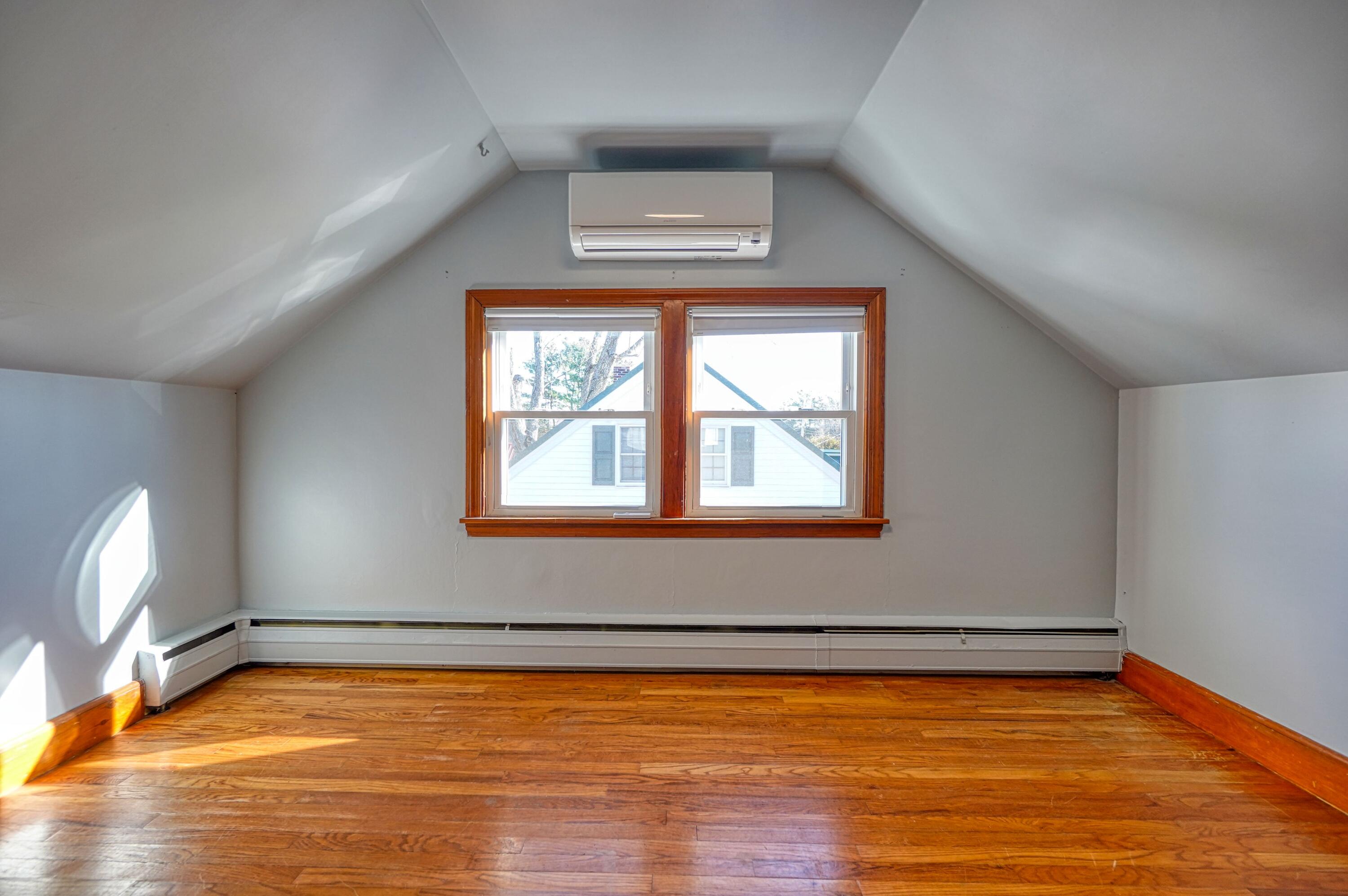 29 Sterling Street Waterville ME 04901