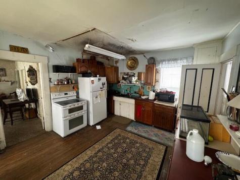 17 Bennett Avenue Skowhegan ME 04976