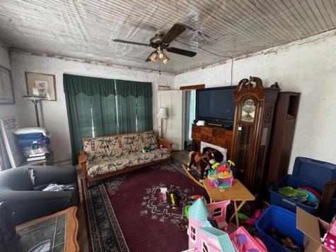 17 Bennett Avenue Skowhegan ME 04976