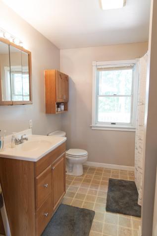 95 Pipeline Road Raymond ME 04071