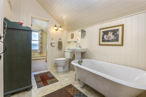 364 Island Avenue Portland ME 04108