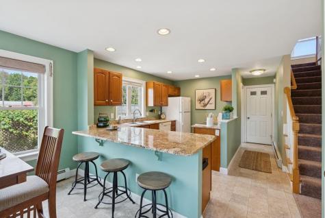 10 Seaside Avenue Saco ME 04072