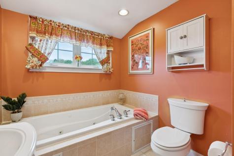 10 Seaside Avenue Saco ME 04072