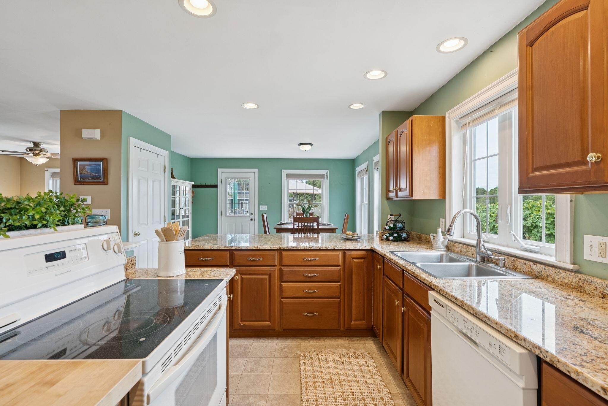 10 Seaside Avenue Saco ME 04072