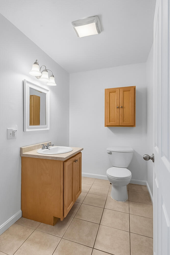 78 High Point Place Bradley ME 04411