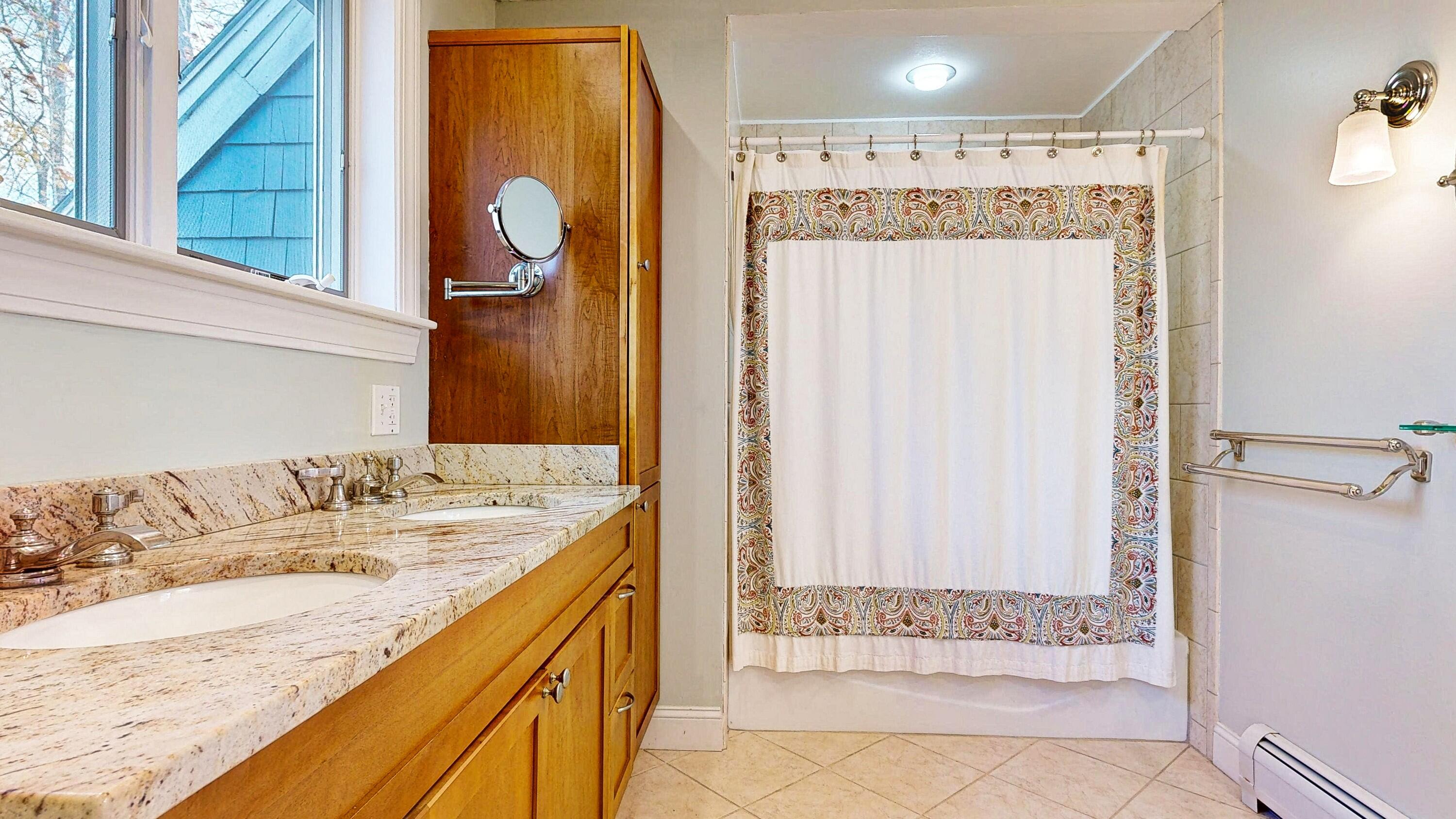 7 Plumwood Way Falmouth ME 04105