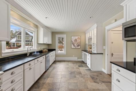 1157 Shore Road Cape Elizabeth ME 04107