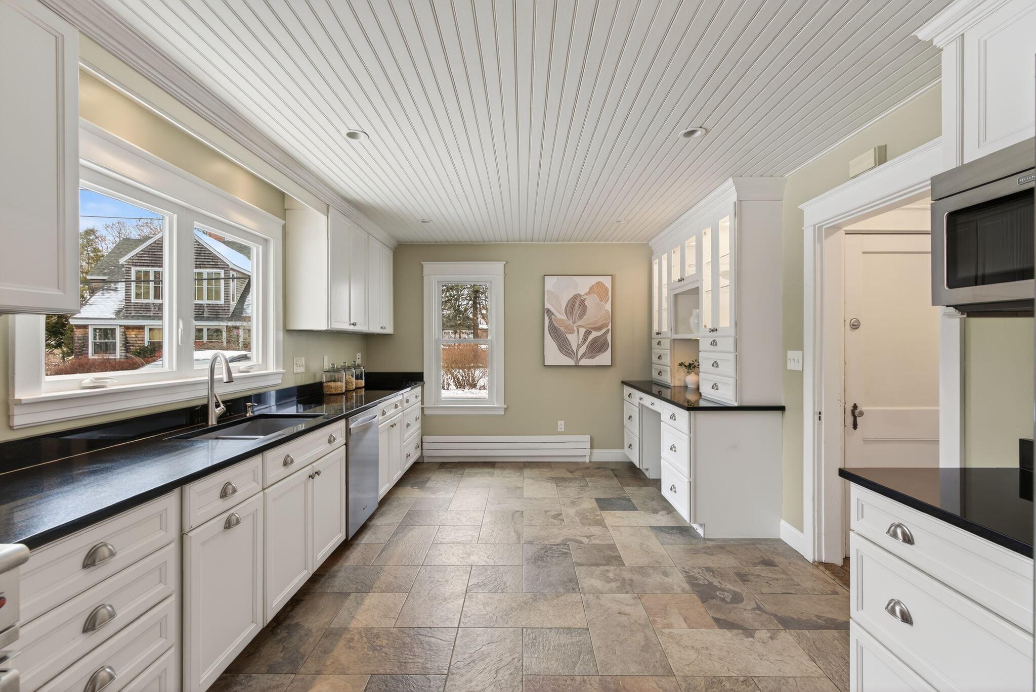 1157 Shore Road Cape Elizabeth ME 04107