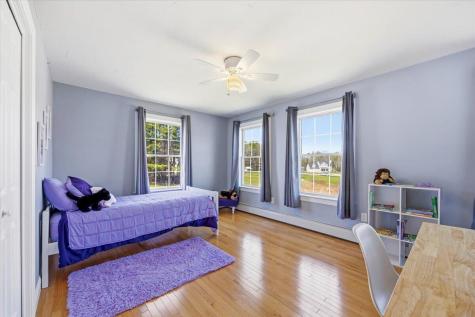 17 Shiers Meadow Drive Gorham ME 04038