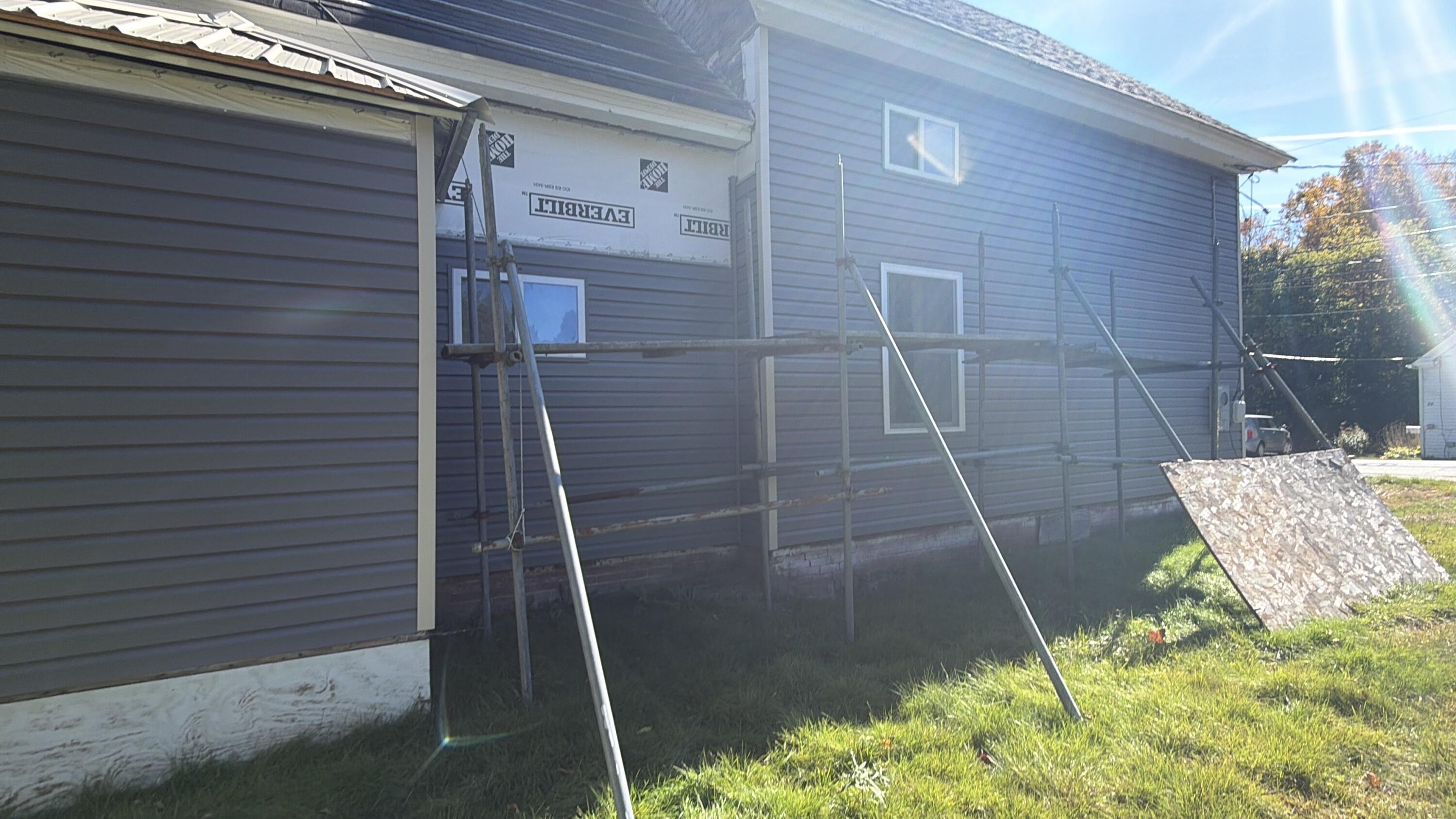 87 Spring Street Gardiner ME 04345