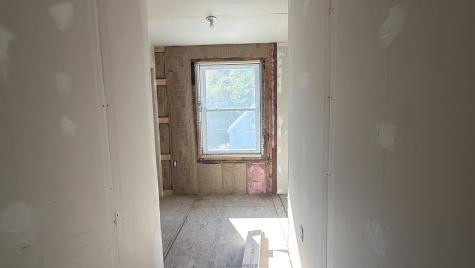 87 Spring Street Gardiner ME 04345