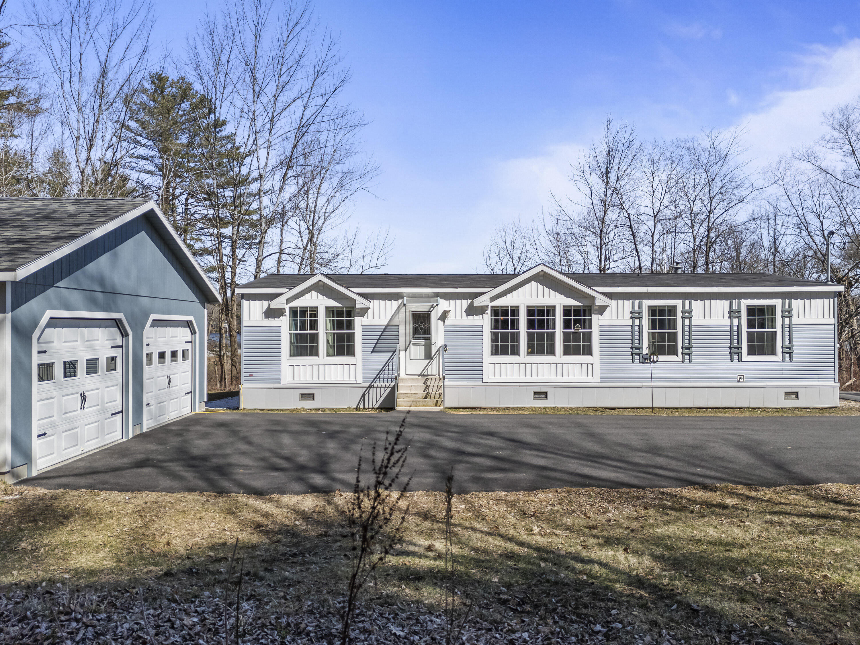 25 Birch Street Winthrop ME 04364