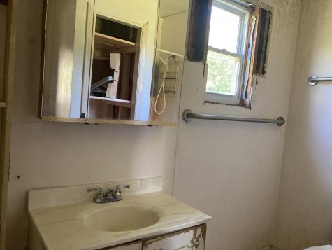 182 Mcnally Road Clinton ME 04927