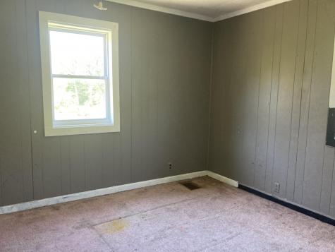 182 Mcnally Road Clinton ME 04927