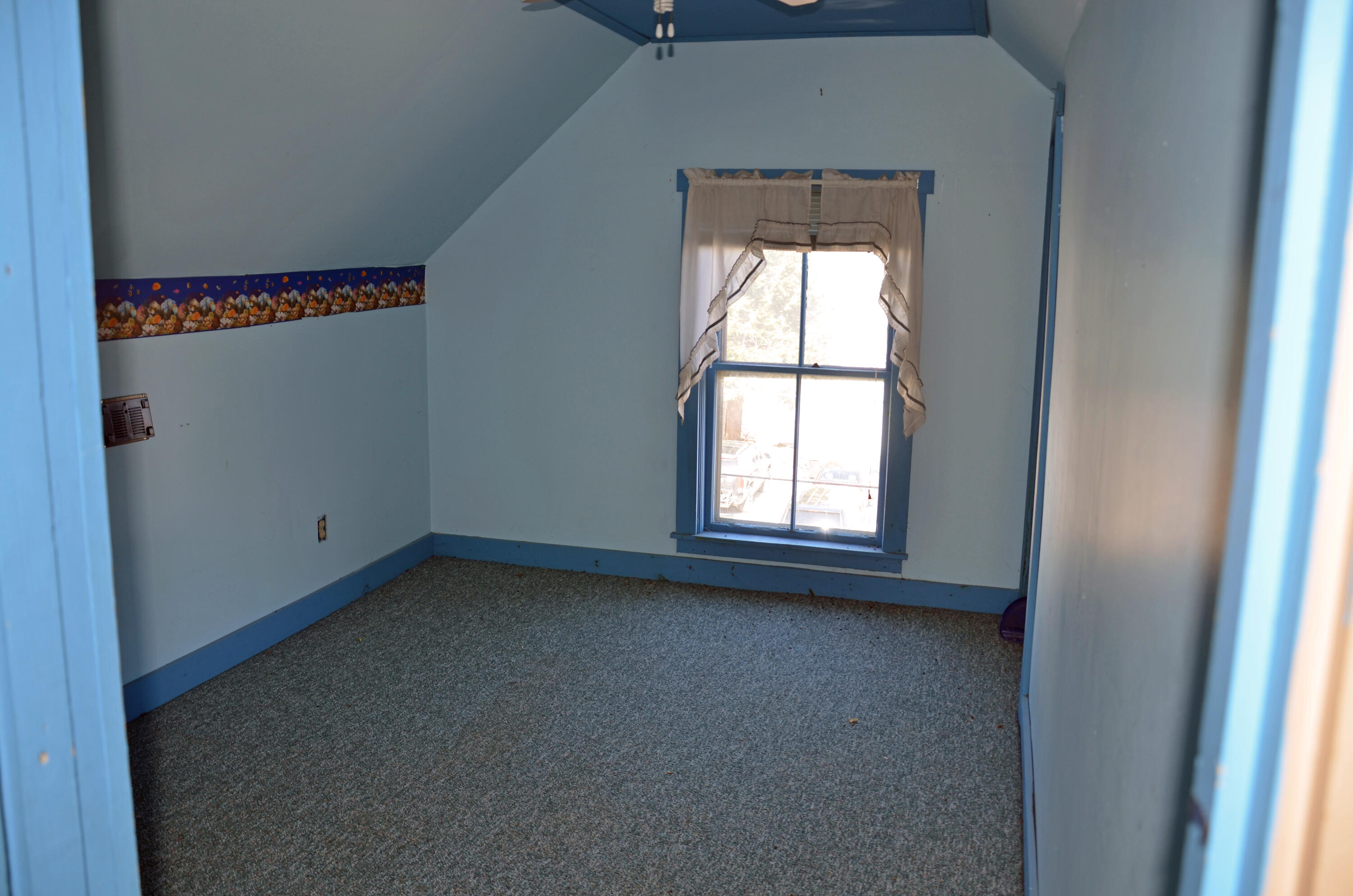 13 Hazen Street Norway ME 04268