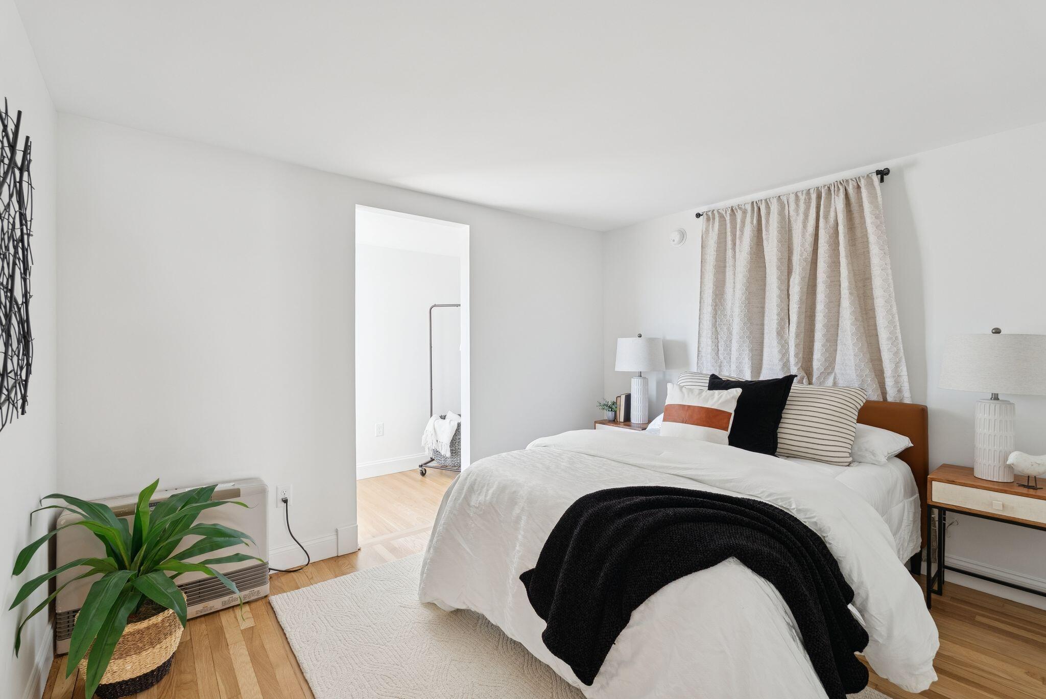 242 Veranda Street Portland ME 04103