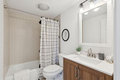 242 Veranda Street Portland ME 04103