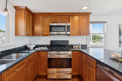 242 Veranda Street Portland ME 04103