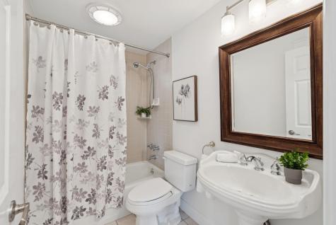 242 Veranda Street Portland ME 04103