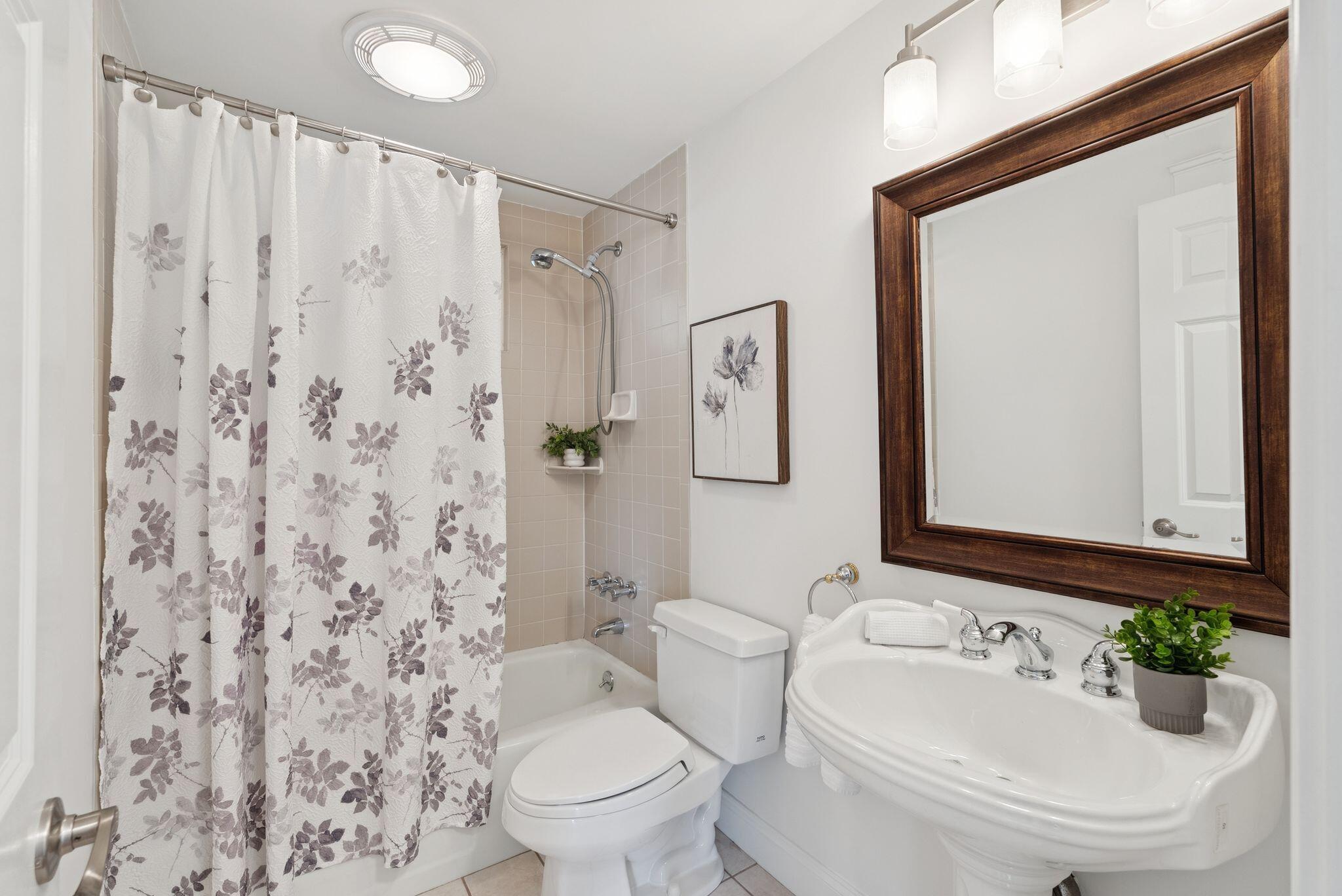 242 Veranda Street Portland ME 04103