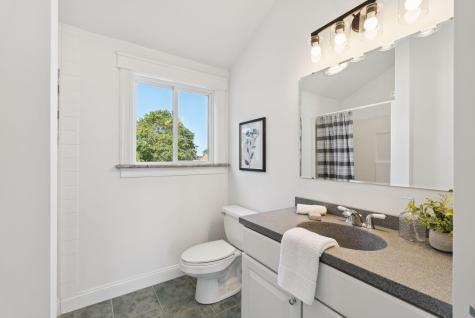 242 Veranda Street Portland ME 04103