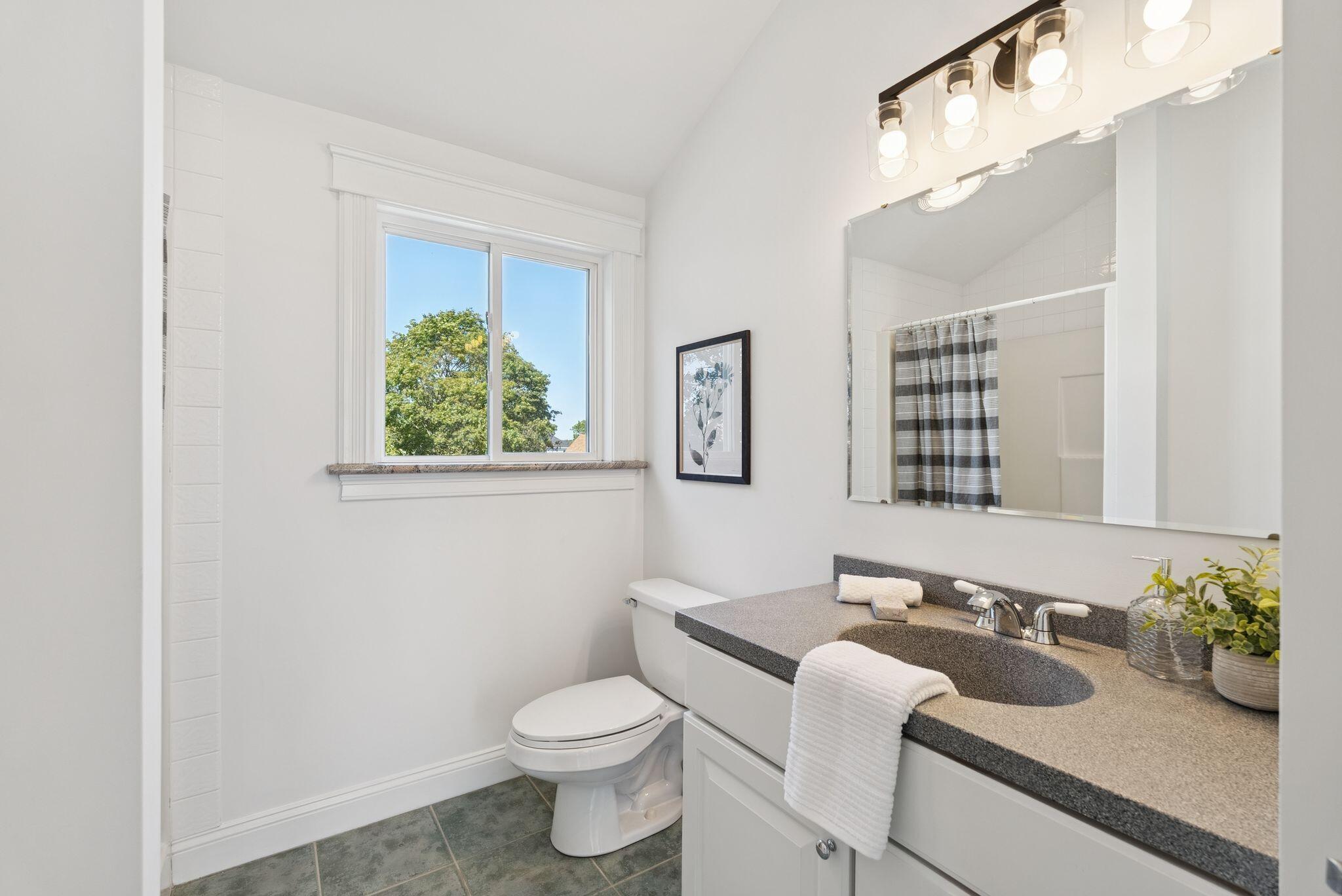 242 Veranda Street Portland ME 04103