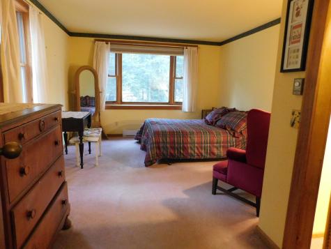 15 Lakeview Drive New Gloucester ME 04260