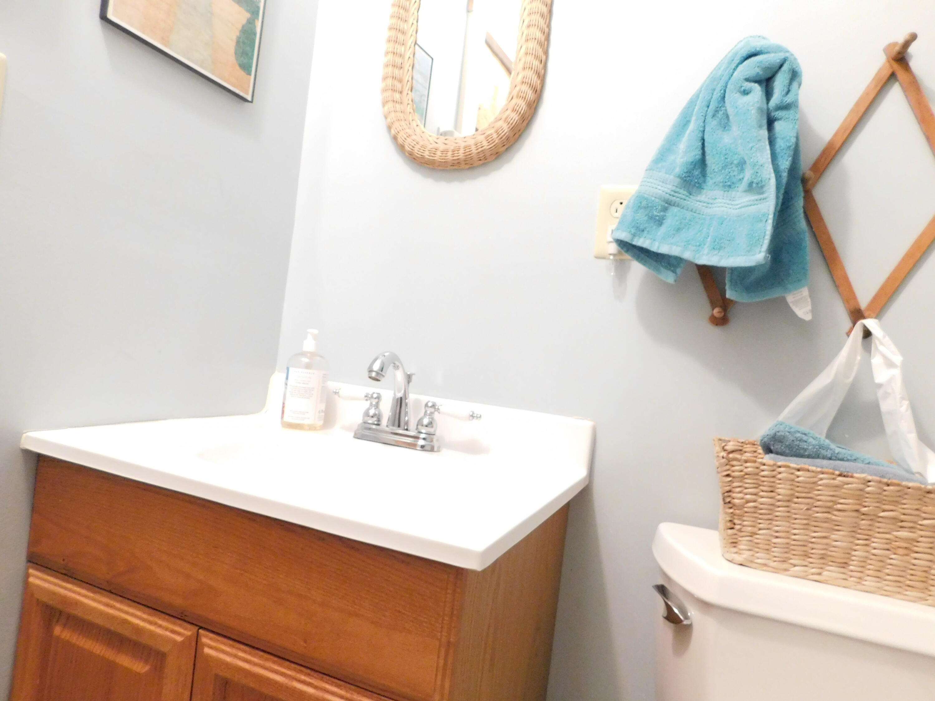 15 Lakeview Drive New Gloucester ME 04260