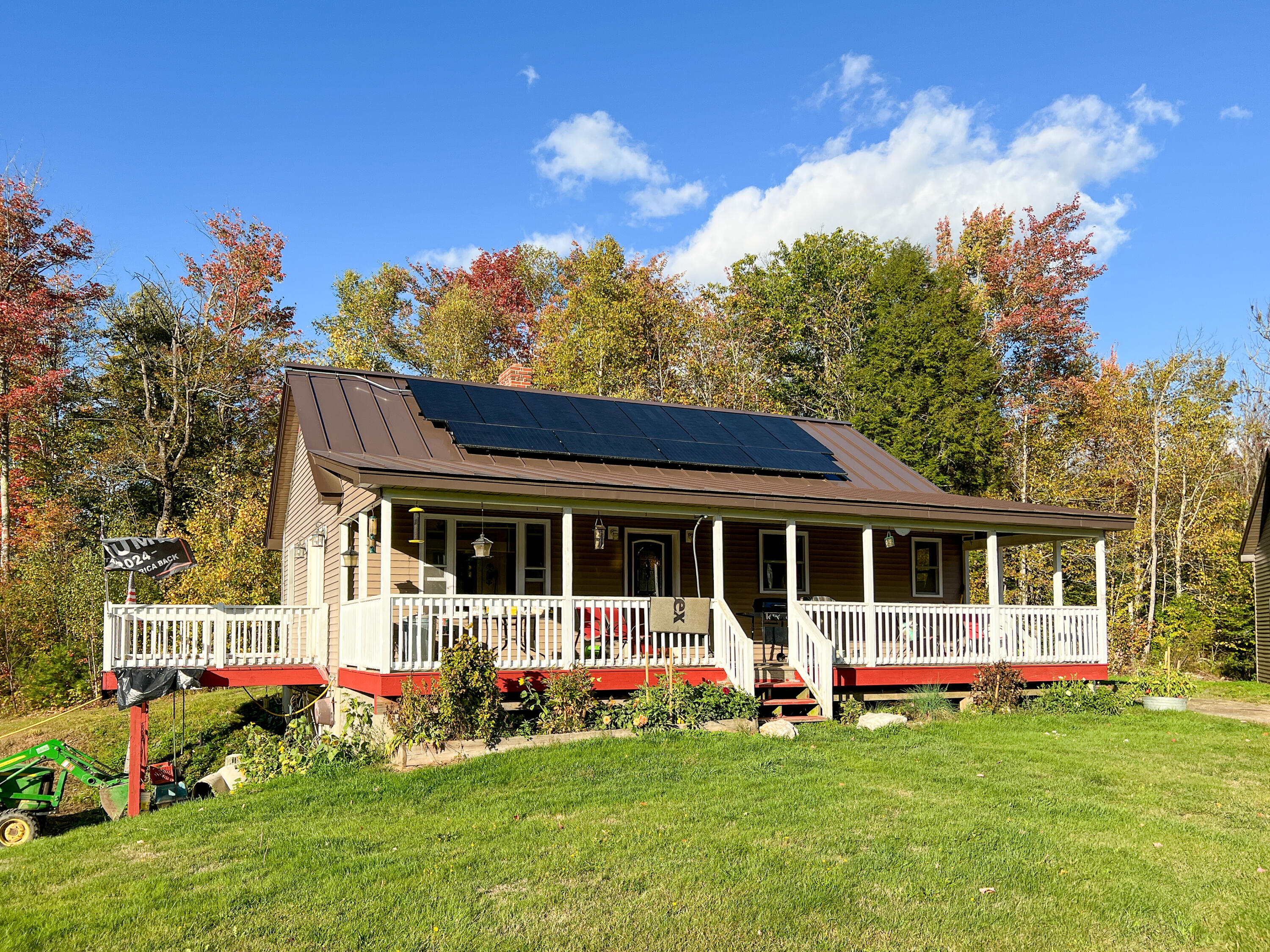 60 Hydes Way Palermo ME 04354