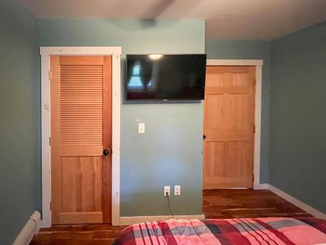 60 Hydes Way Palermo ME 04354