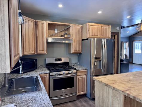 12 Ruby Way Kingfield ME 04097