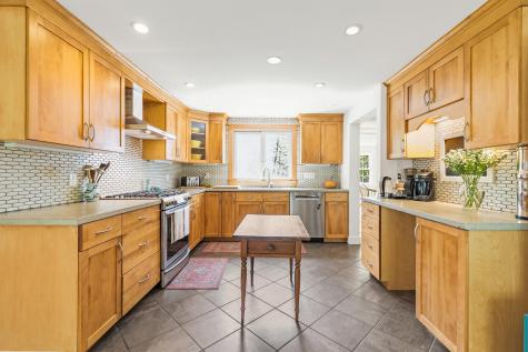 50 Oakhurst Road Cape Elizabeth ME 04107