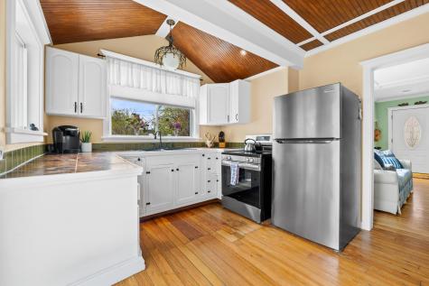 17 Elizabeth Street Portland ME 04108