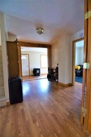 573 Poland Road Auburn ME 04210
