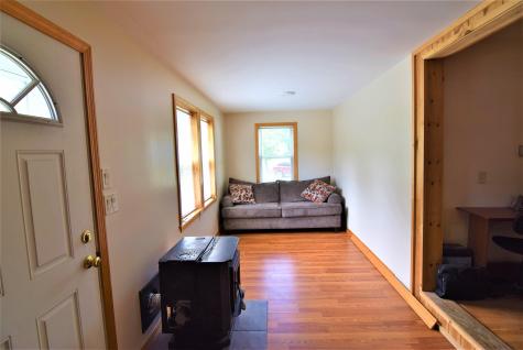 573 Poland Road Auburn ME 04210
