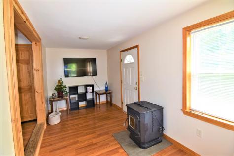 573 Poland Road Auburn ME 04210