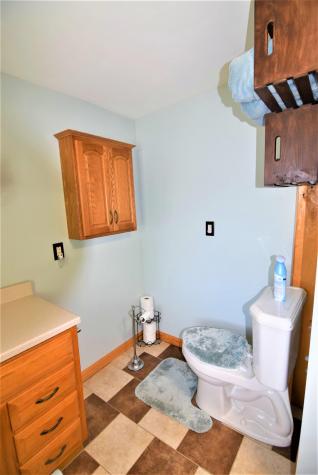573 Poland Road Auburn ME 04210