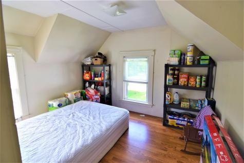 573 Poland Road Auburn ME 04210