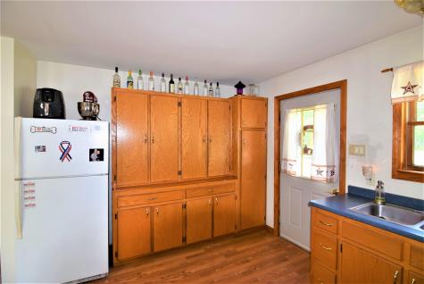 573 Poland Road Auburn ME 04210