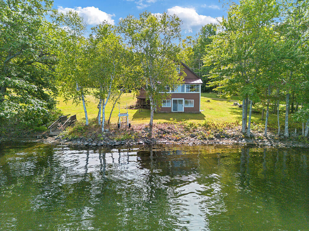 37 33rd Fire Road China ME 04358