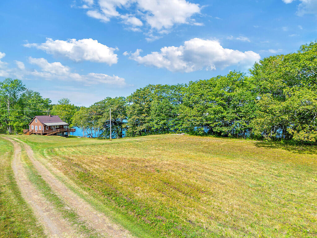 37 33rd Fire Road China ME 04358