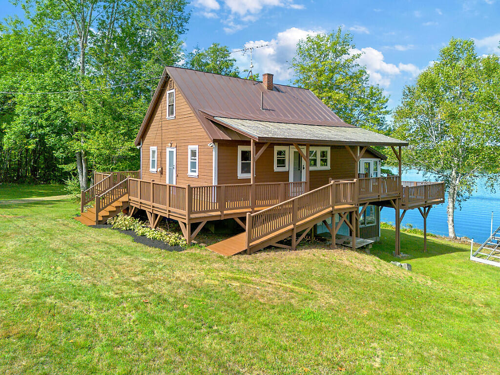 37 33rd Fire Road China ME 04358