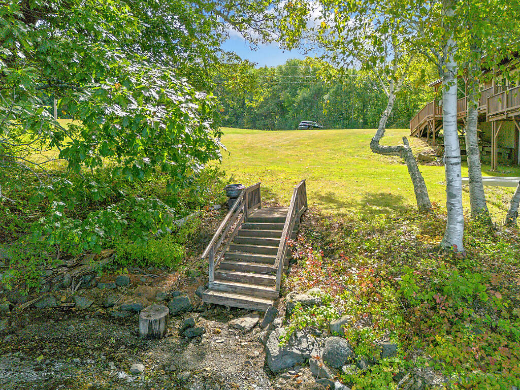 37 33rd Fire Road China ME 04358