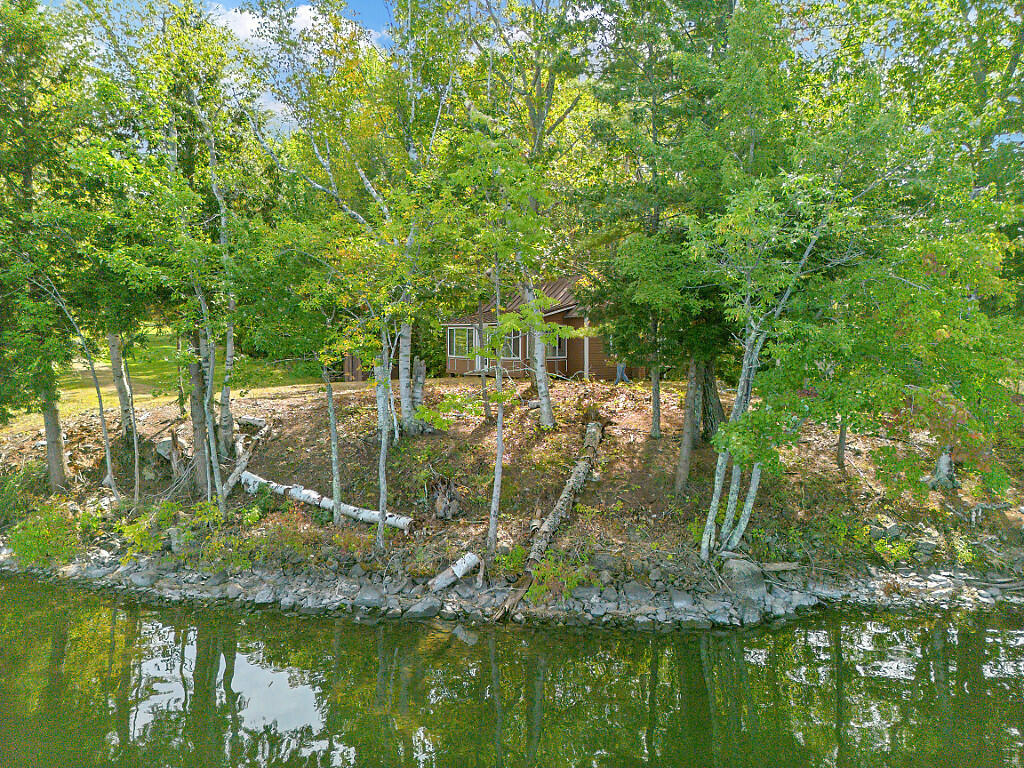 37 33rd Fire Road China ME 04358