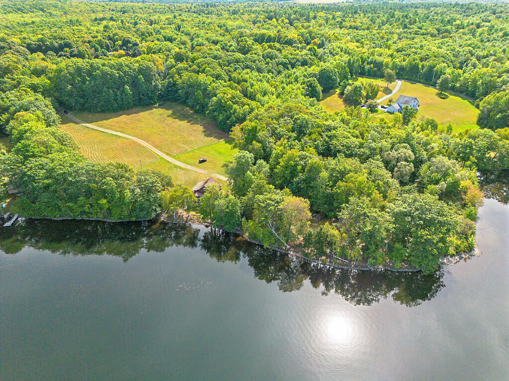 37 33rd Fire Road China ME 04358