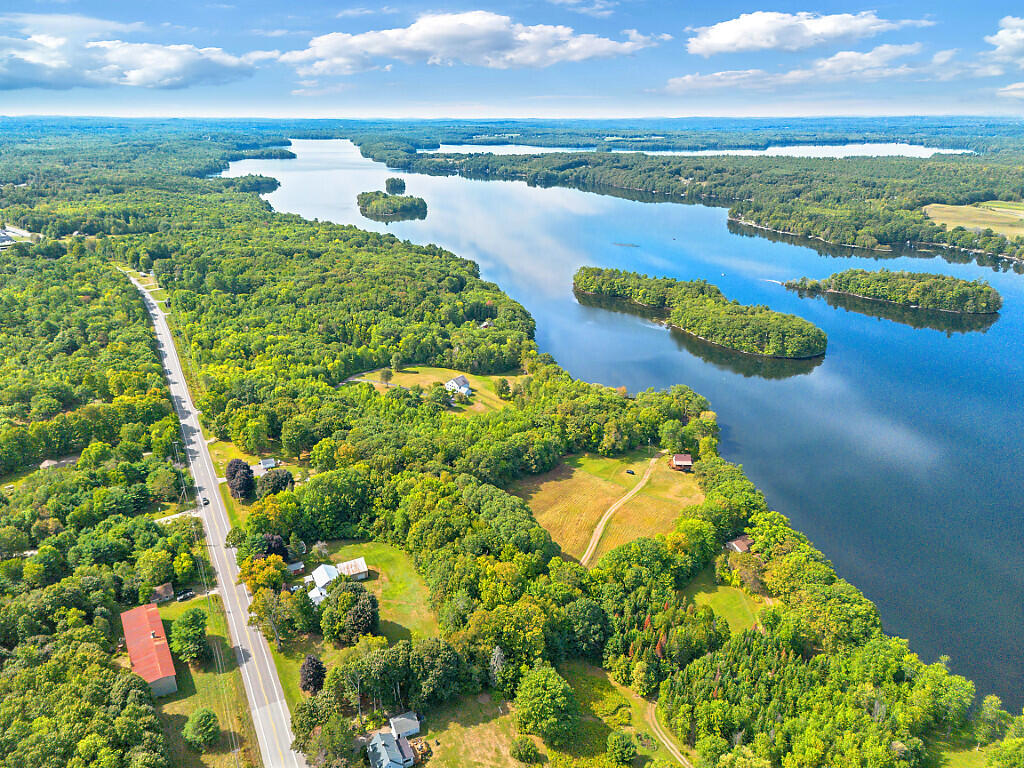 37 33rd Fire Road China ME 04358