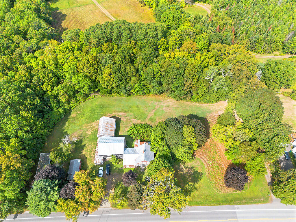 37 33rd Fire Road China ME 04358